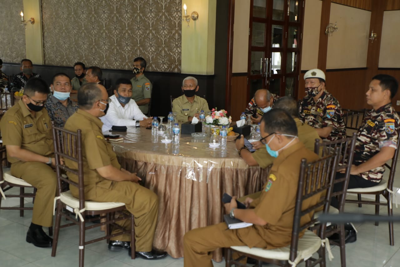 Suasana saat pertemuan.